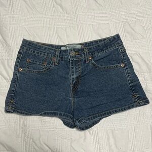 Vintage Super Low Levi’s shorts